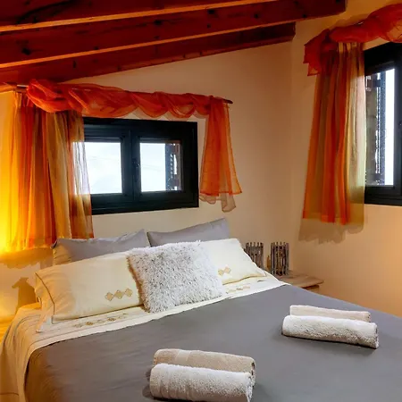 Marianda's House - Mountain Views & Rustic Charm Дом отдыха Tichio