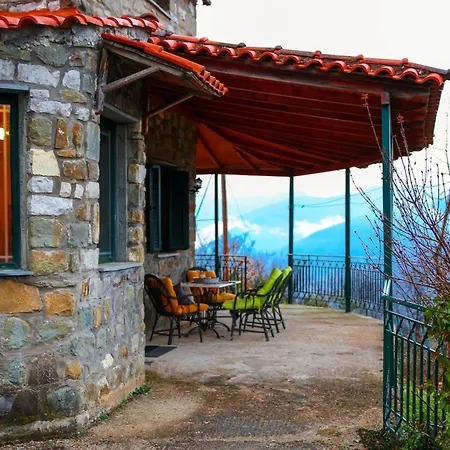 Marianda's House - Mountain Views & Rustic Charm Дом отдыха Tichio